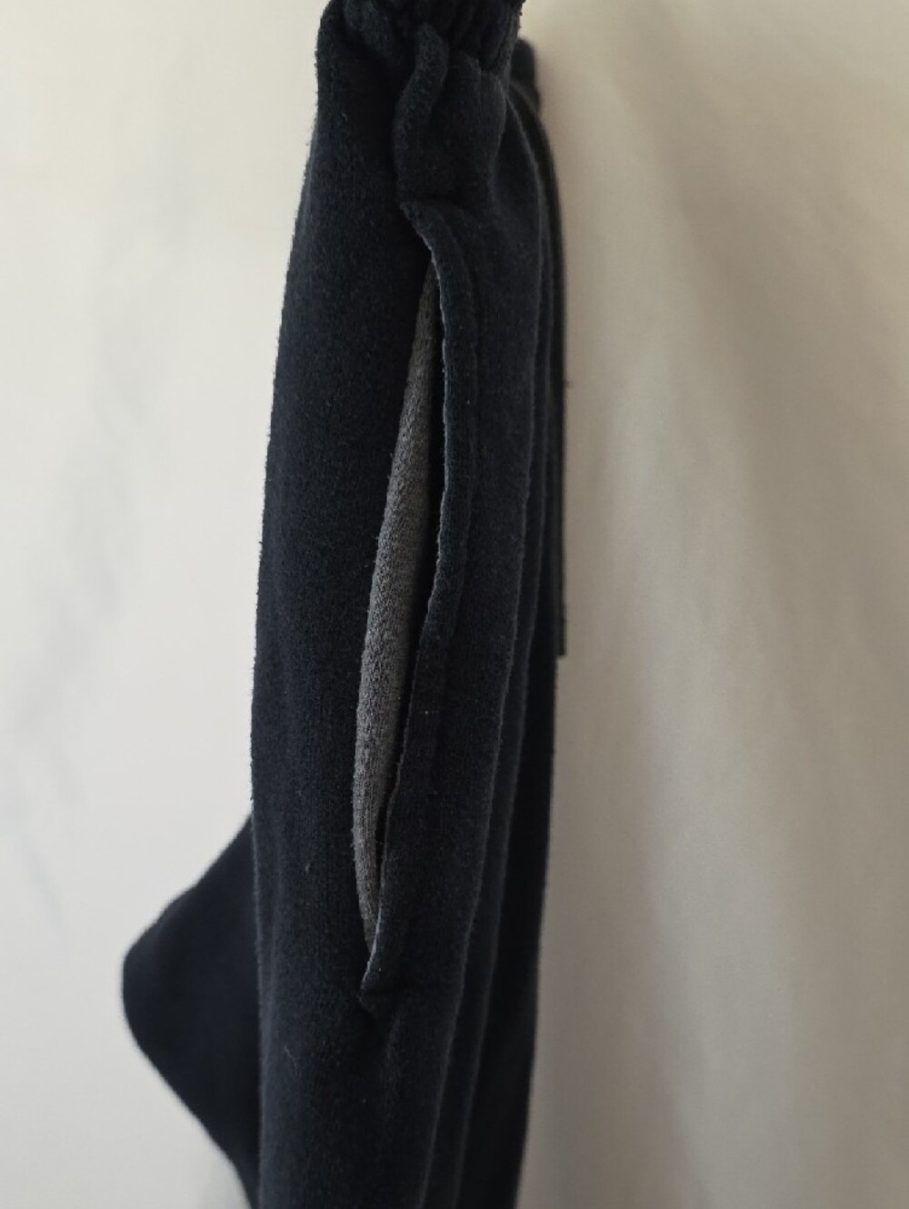 Fruit of the Loom Black Men's Drawstring Joggers - Picture 5 of 5